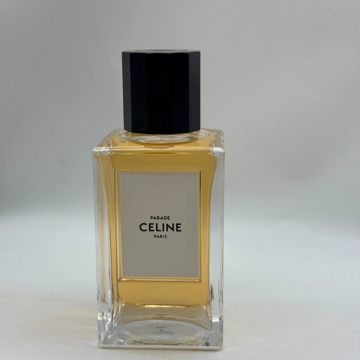 141026-10 Celine reveals new test 200ml 6.8 oz