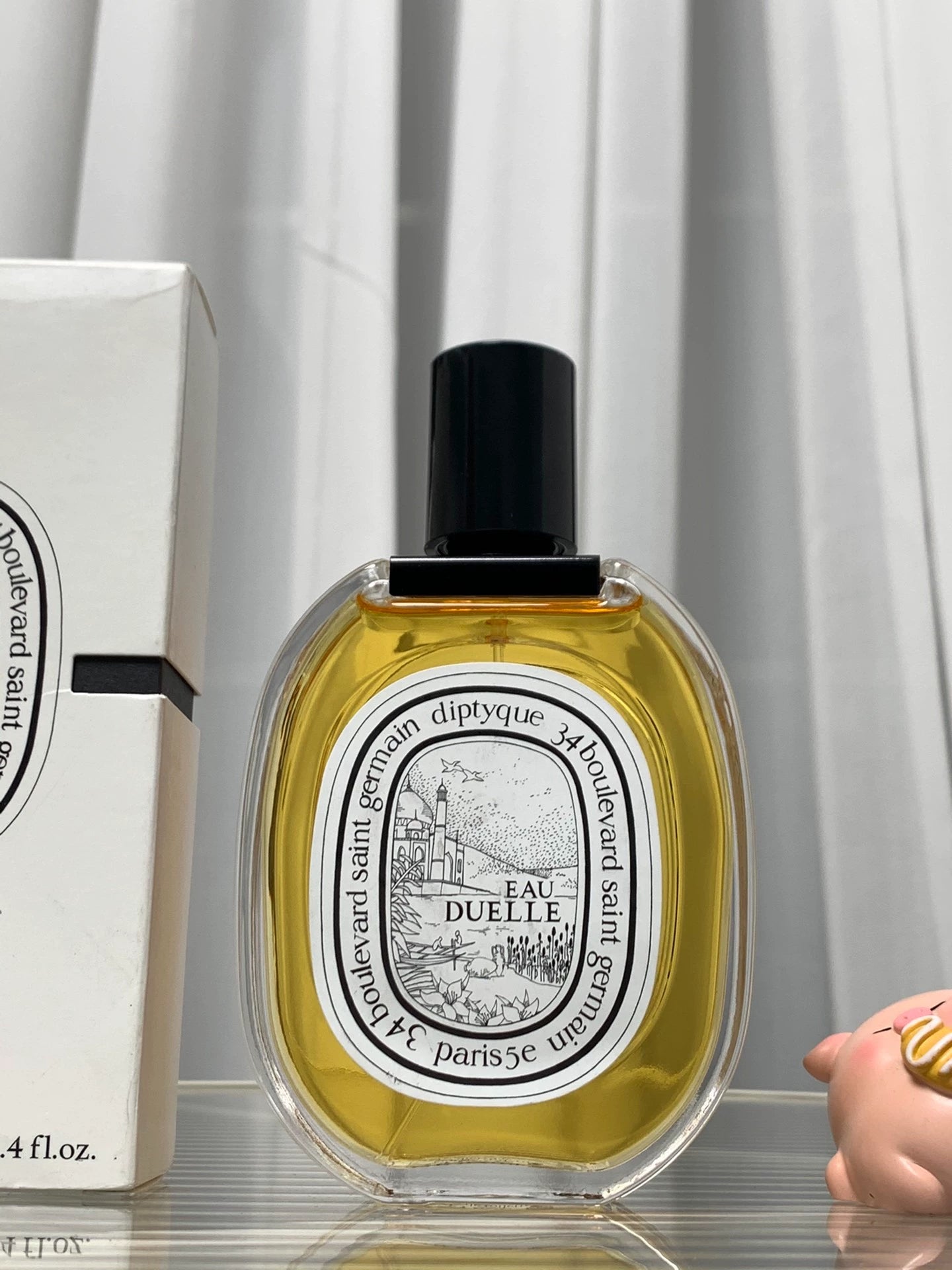280726-120 There is box Parfum 100ml 3.4 oz