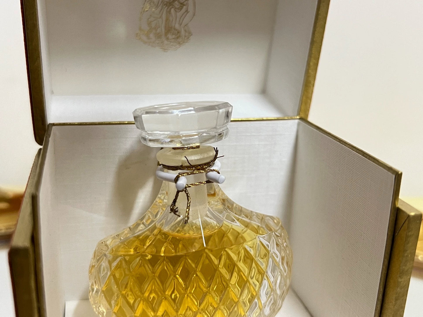040826-193 Lalique NINA RICCI Rose