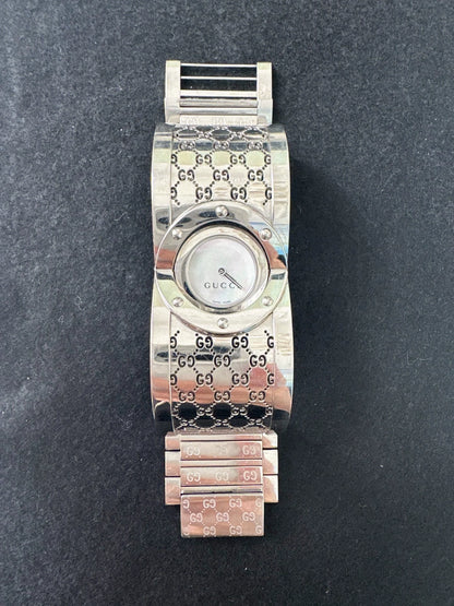 020426-watch-65 Gucci Double bracelet watch