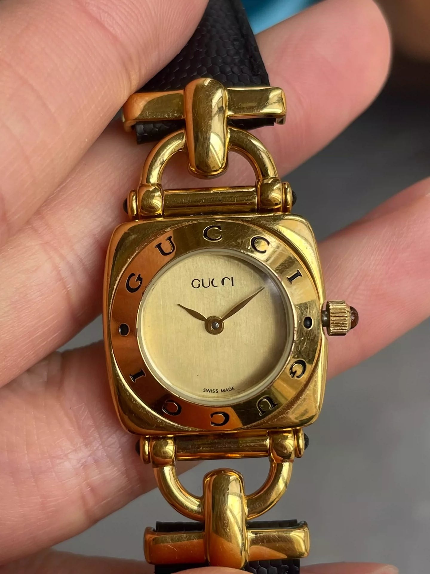 140525-48 Gucci gold tone watch