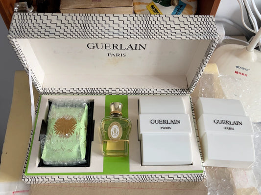 151025-71 Guerlain Soap set Savon x 2
