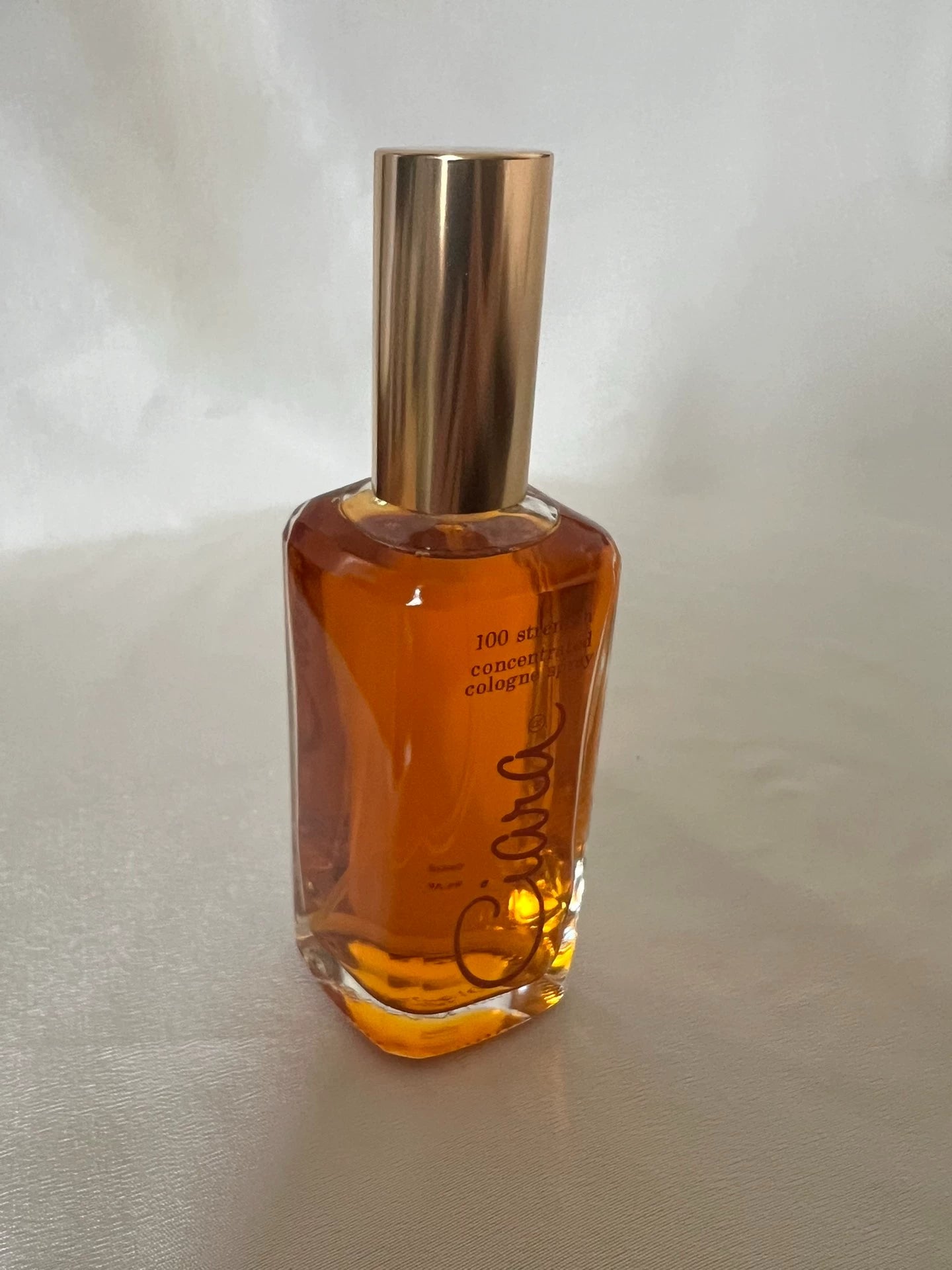 270326-54 Revlon Ciara Originally 68ml