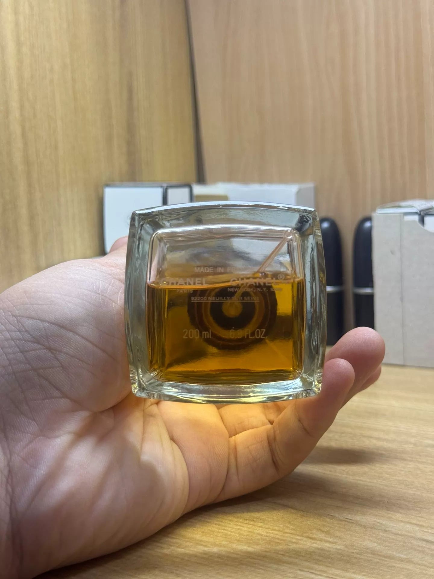 050726-71 Chanel Perfume 200ml 6.8 oz