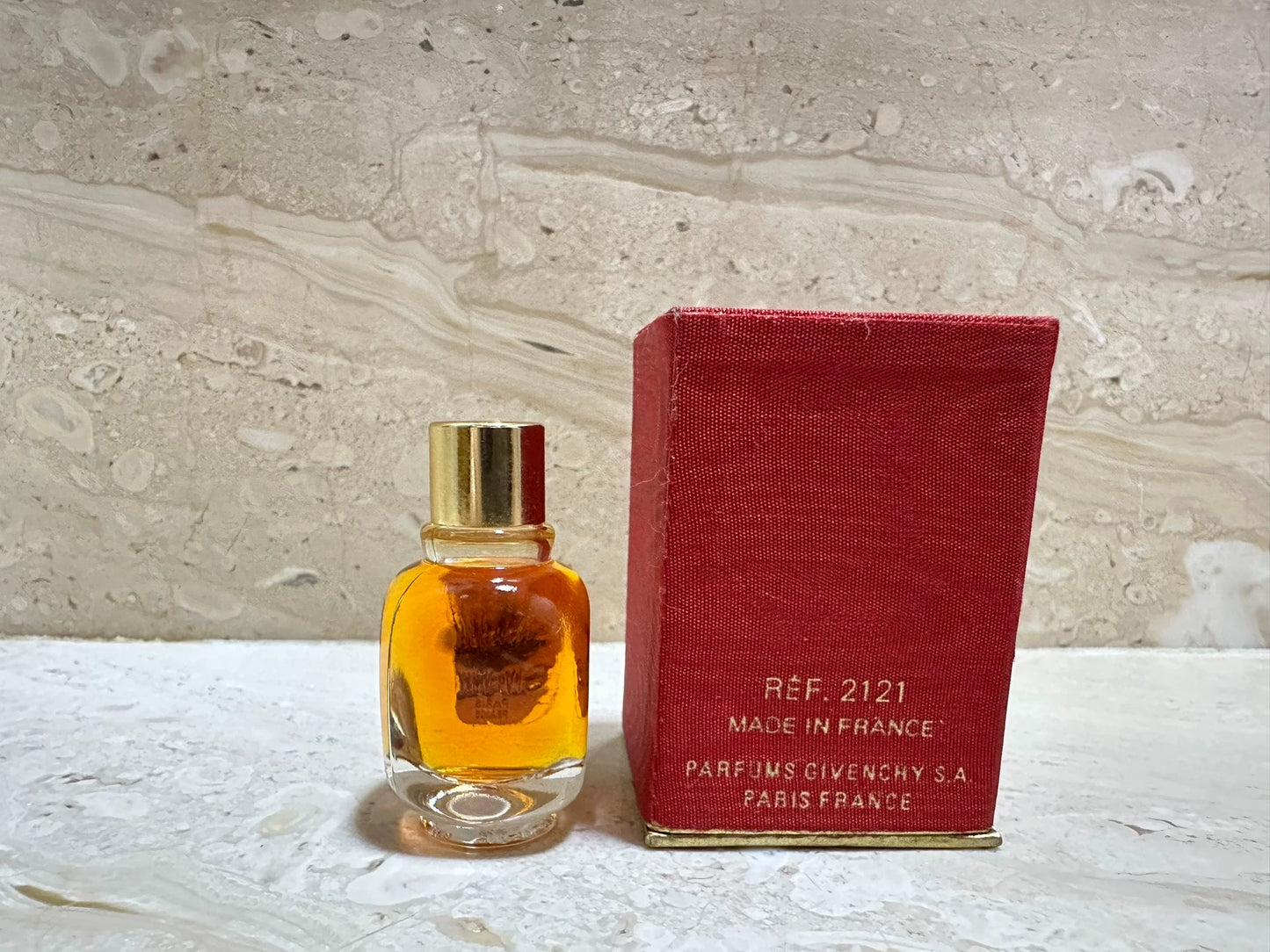 270526-126 Givenchy Interdit 7. 5ml 0.2 oz