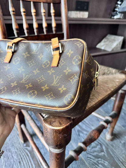 150626-bag-47 lv open smile handbag