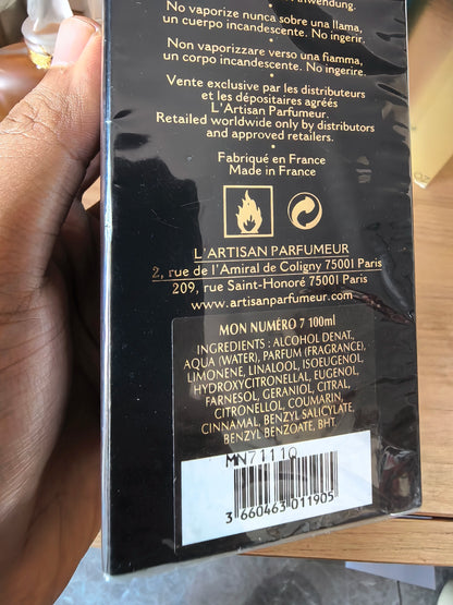 200926-32 L'Artisan Parfumeur France Parfum