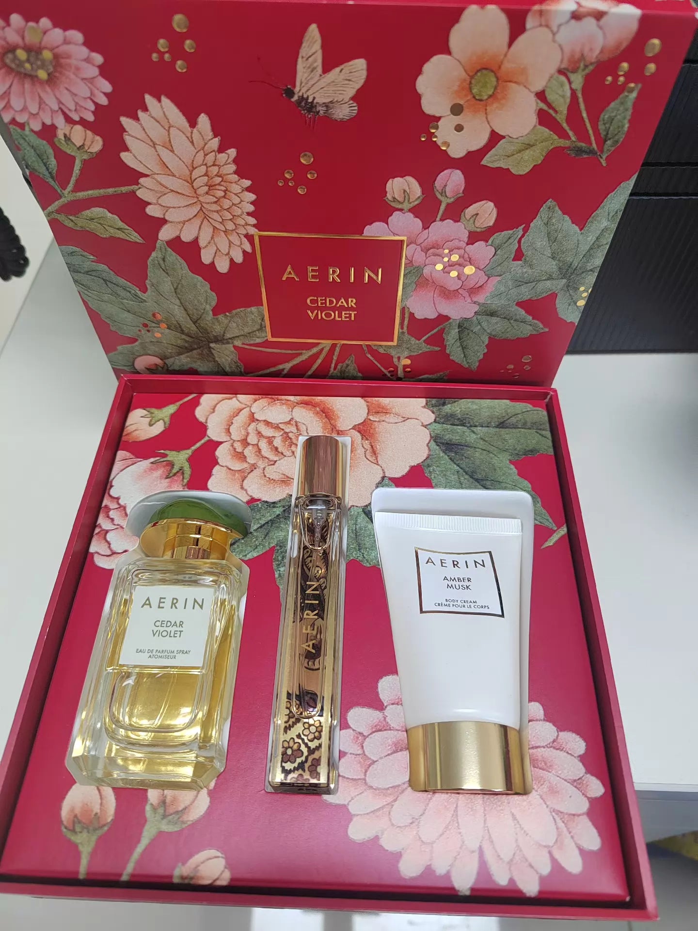 010926-29 Purchased Aerin cedar
