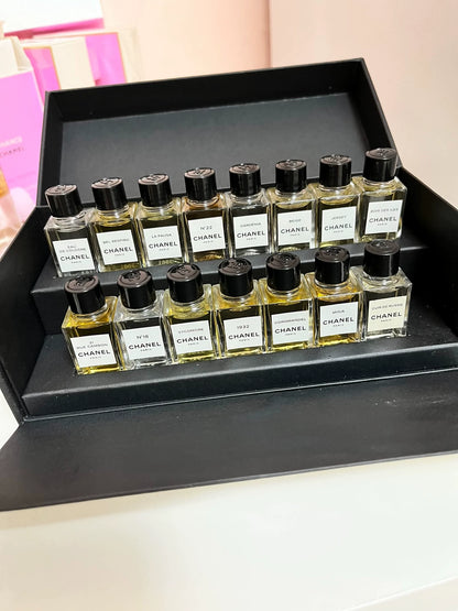 230526-102 Chanel Limited edition miniQ 4ml 0.1 oz