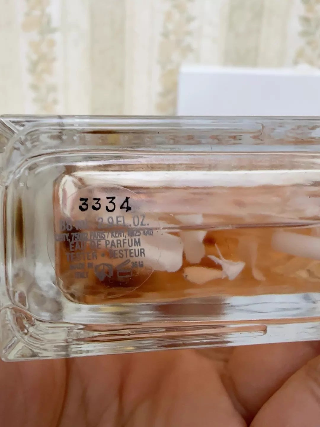 070526-72 Burberry Flower Her Petals Perfume 88ml 3 oz