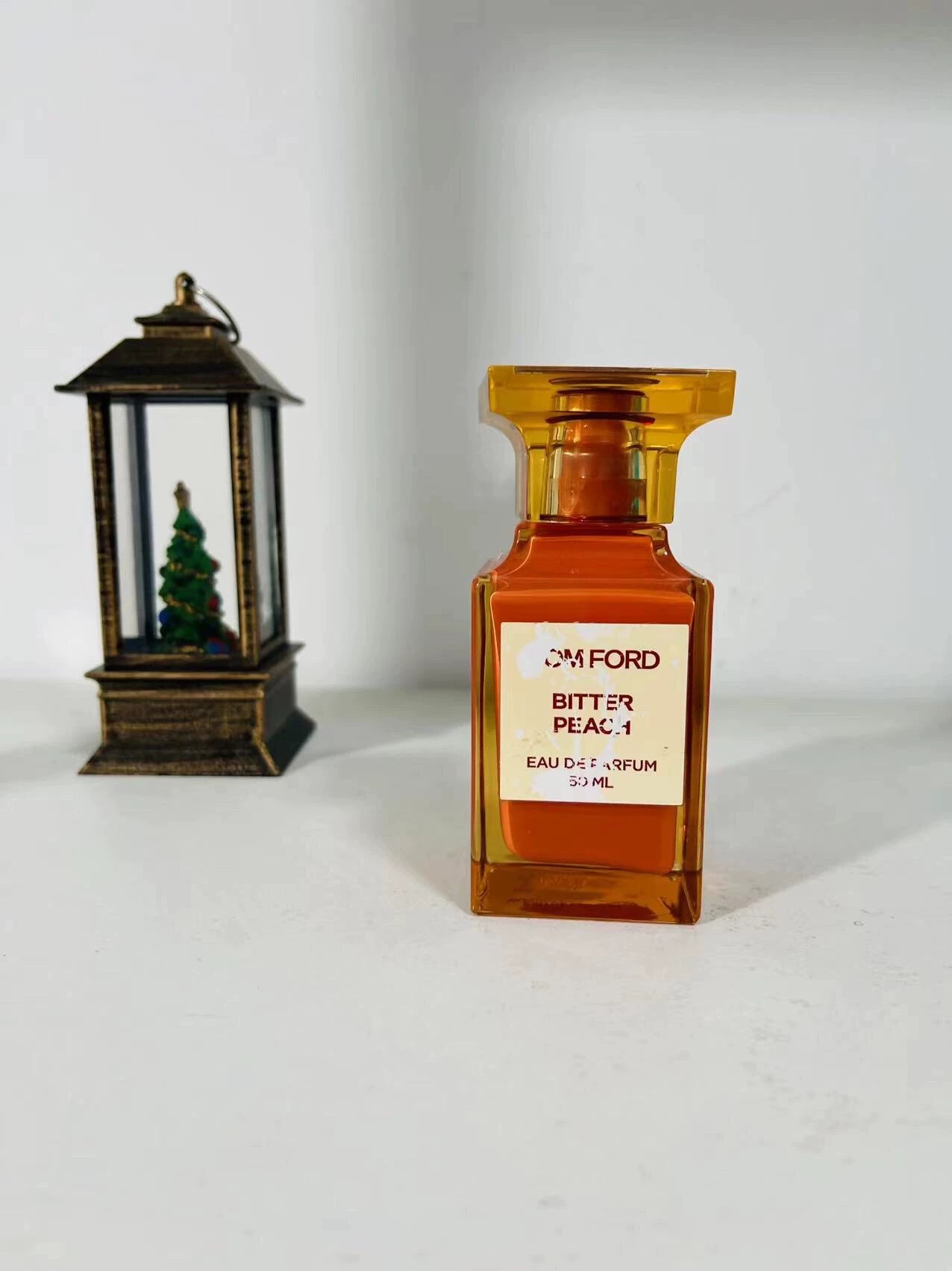 260526-139 Tom Ford 50mlTF Bitter Peach 50ml 1.7 oz