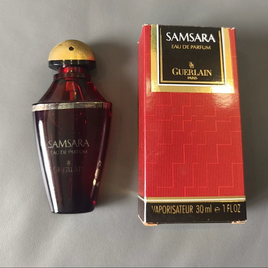 041026-18 Guerlain Santa Sarah Samsara EDP