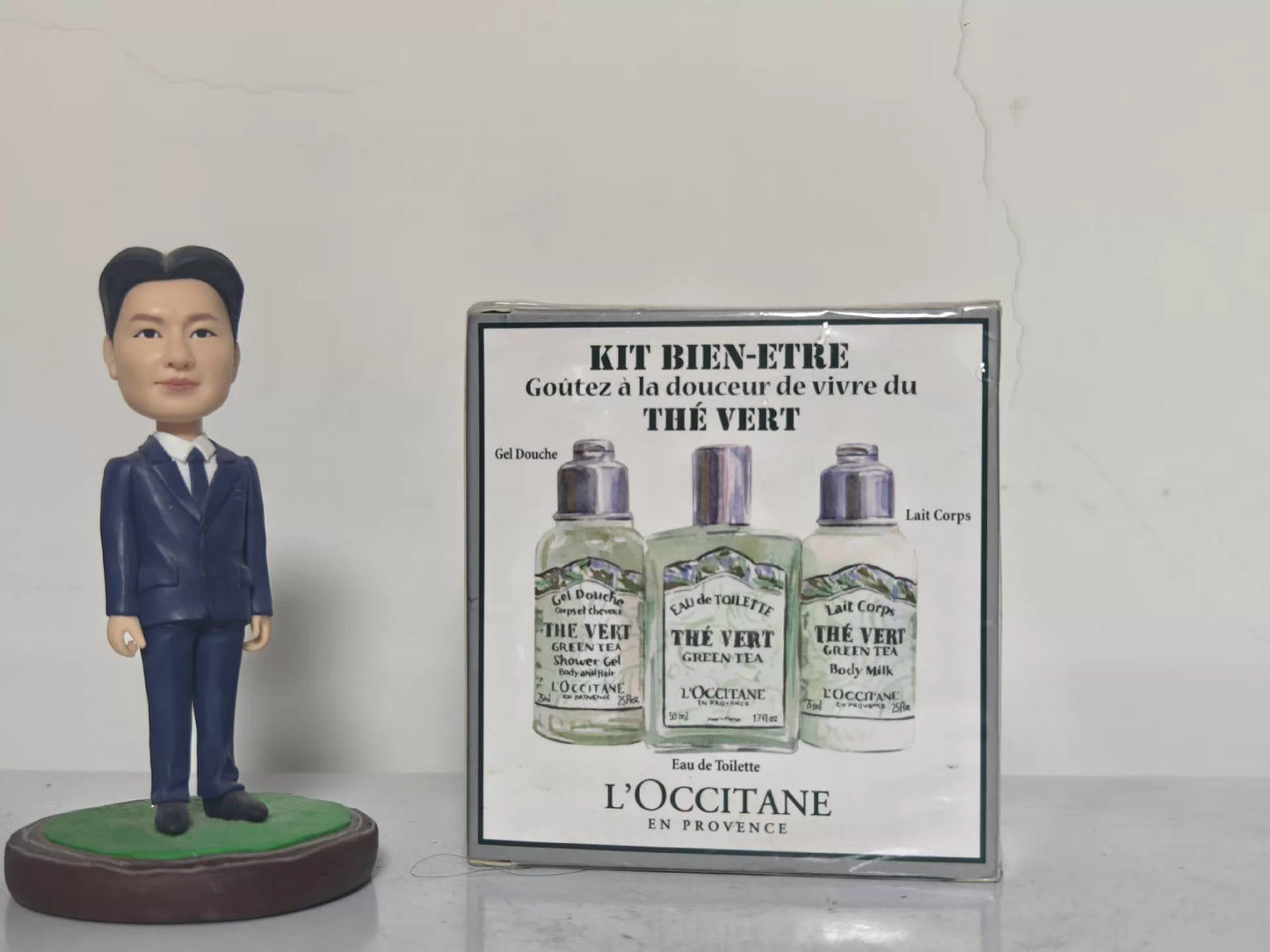 080826-174 L'Occitane Occitane Green Tea Perfume 50ml 1.7 oz