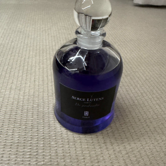 051026-lutens-37 Serge Lutens Ludan Abyss Book 75ml 2.5 oz