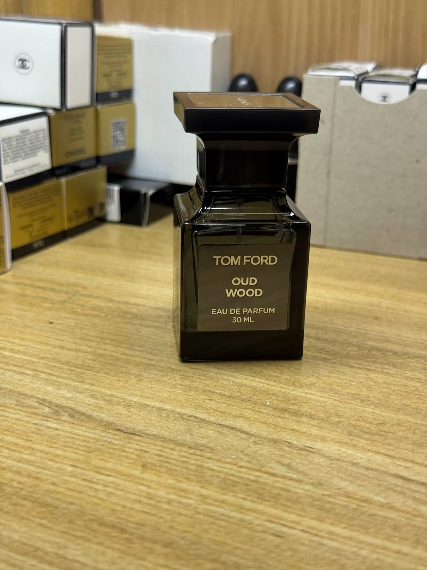 050726-6 Tom Ford Precious Oud remaining Parfum 30ml 1 oz