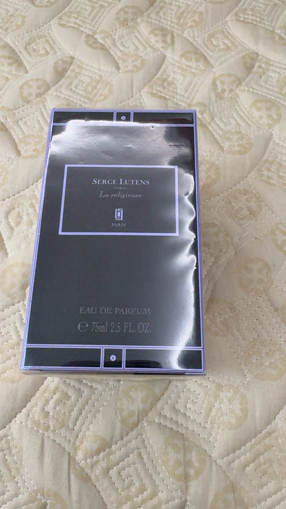 051026-lutens-11 Serge Lutens 1. Authentic Sister 75ml 2.5 oz