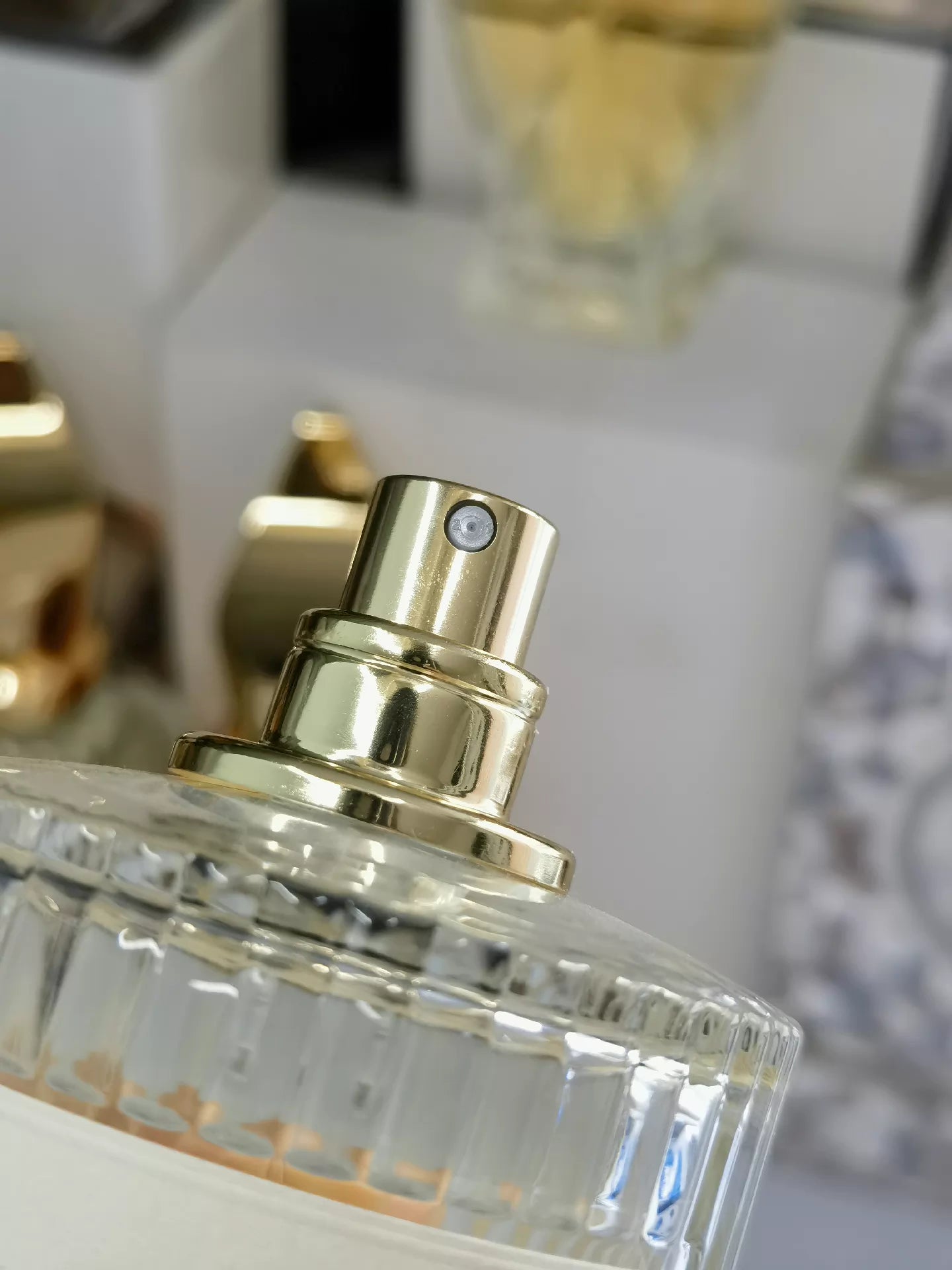 020426-118 Chloe Chloe Wonderland Perfume