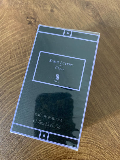 051026-lutens-21 Serge Lutens Rudan pendant oak 75ml 2.5 oz
