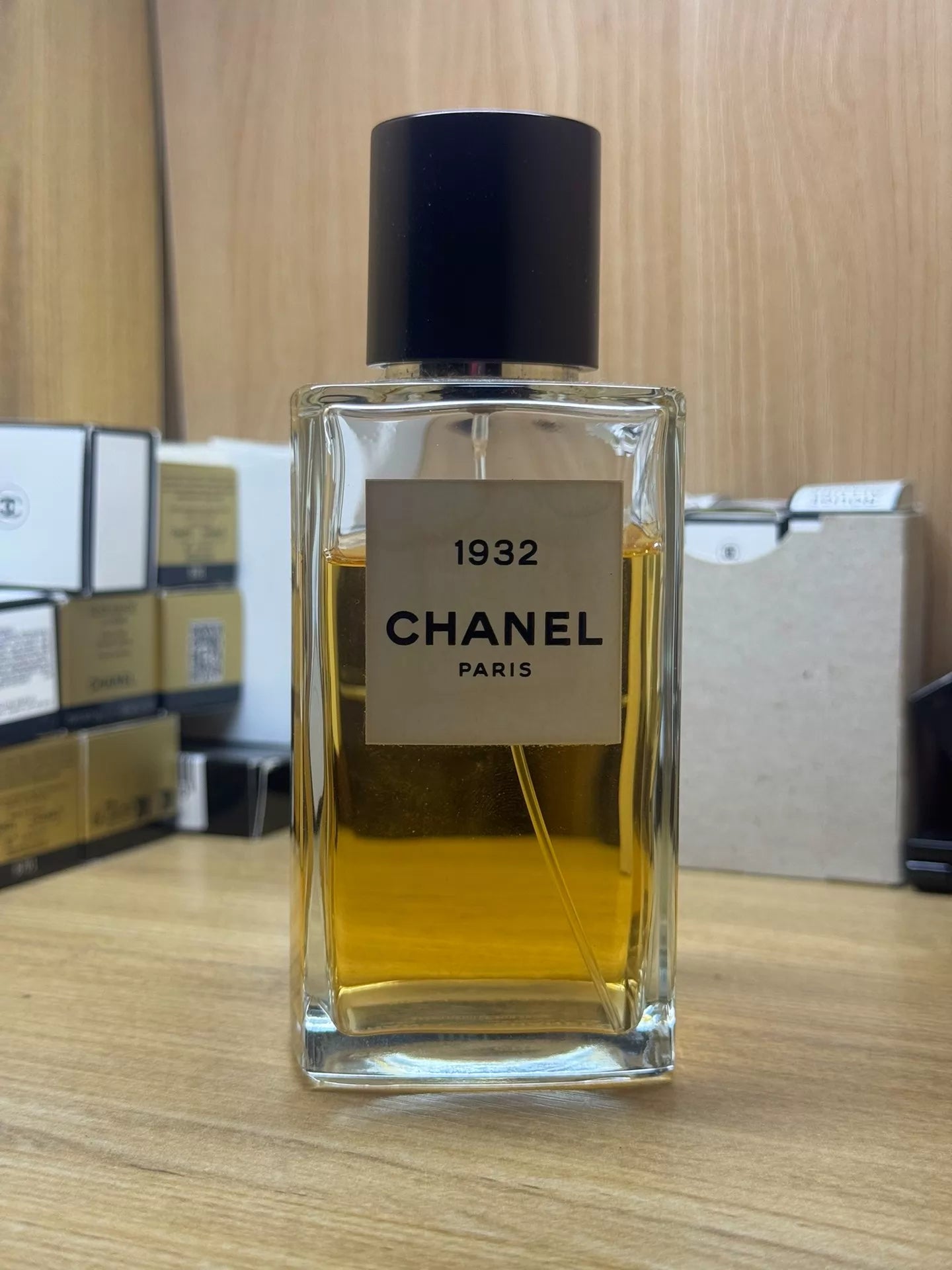 050726-71 Chanel Perfume 200ml 6.8 oz