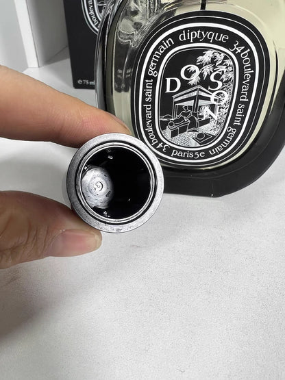 220226-10 Tipique Toussaint Tuberose 75ml 2.5 oz