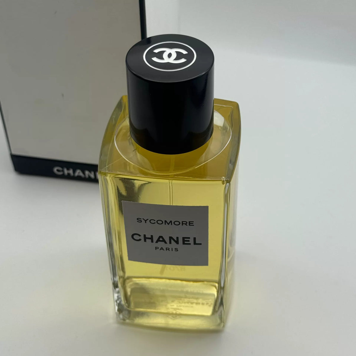 151026-38 Chanel Wutong Shadow Wood 200ml 6.8 oz