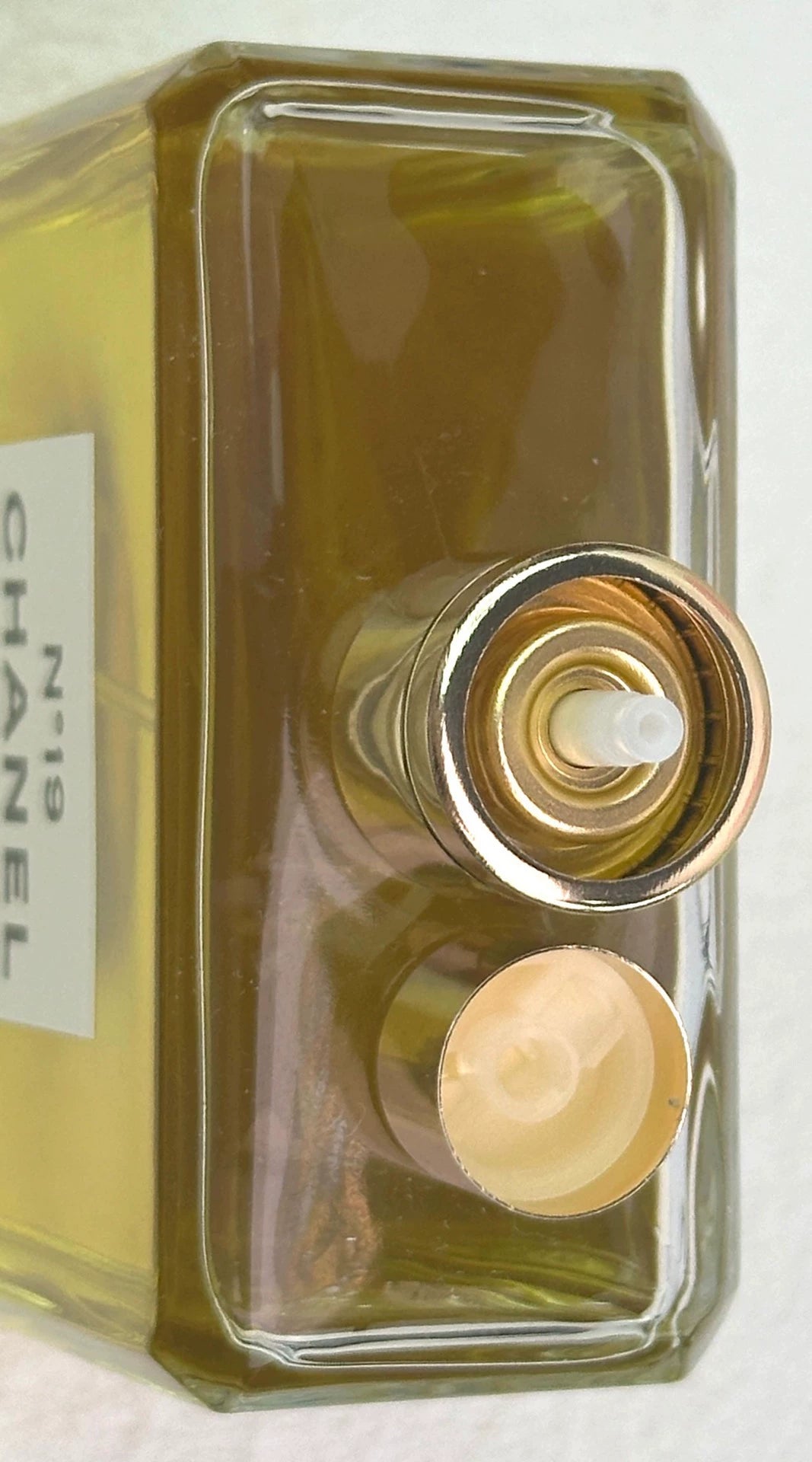 140525-81 Chanel No 19 EDP eau de parfum 100ml 3.4oz