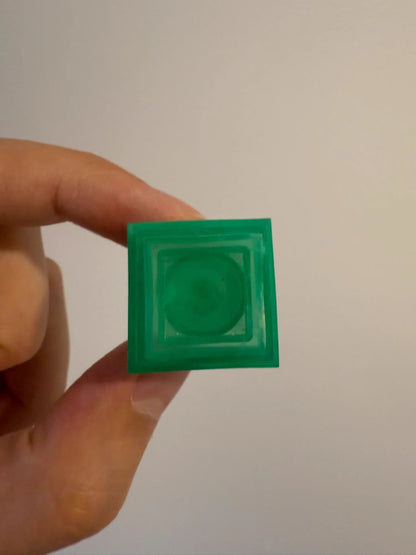 030226-14 Guerlain Dress Pagoda Cap PARURE 1ml Parfum