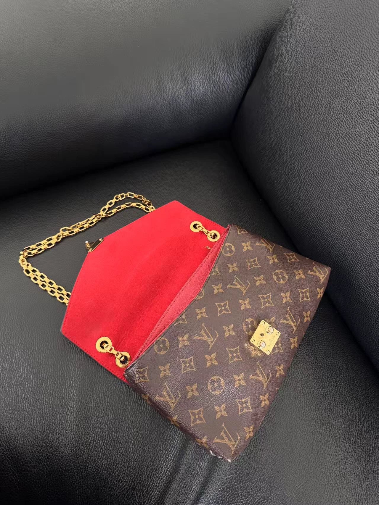 150626-bag-8 Louis Vuitton Lv bag Pallas handbag