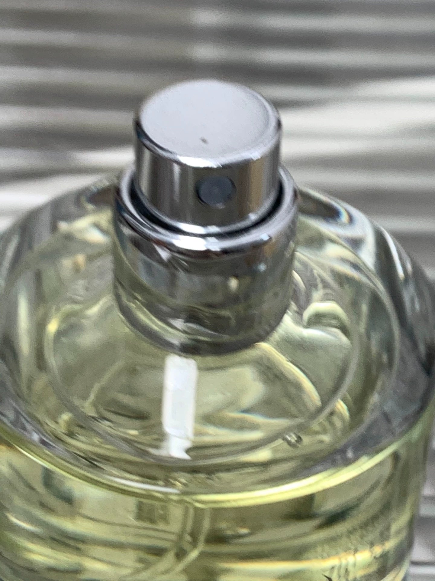 280726-4 There is box 30ml 1 oz