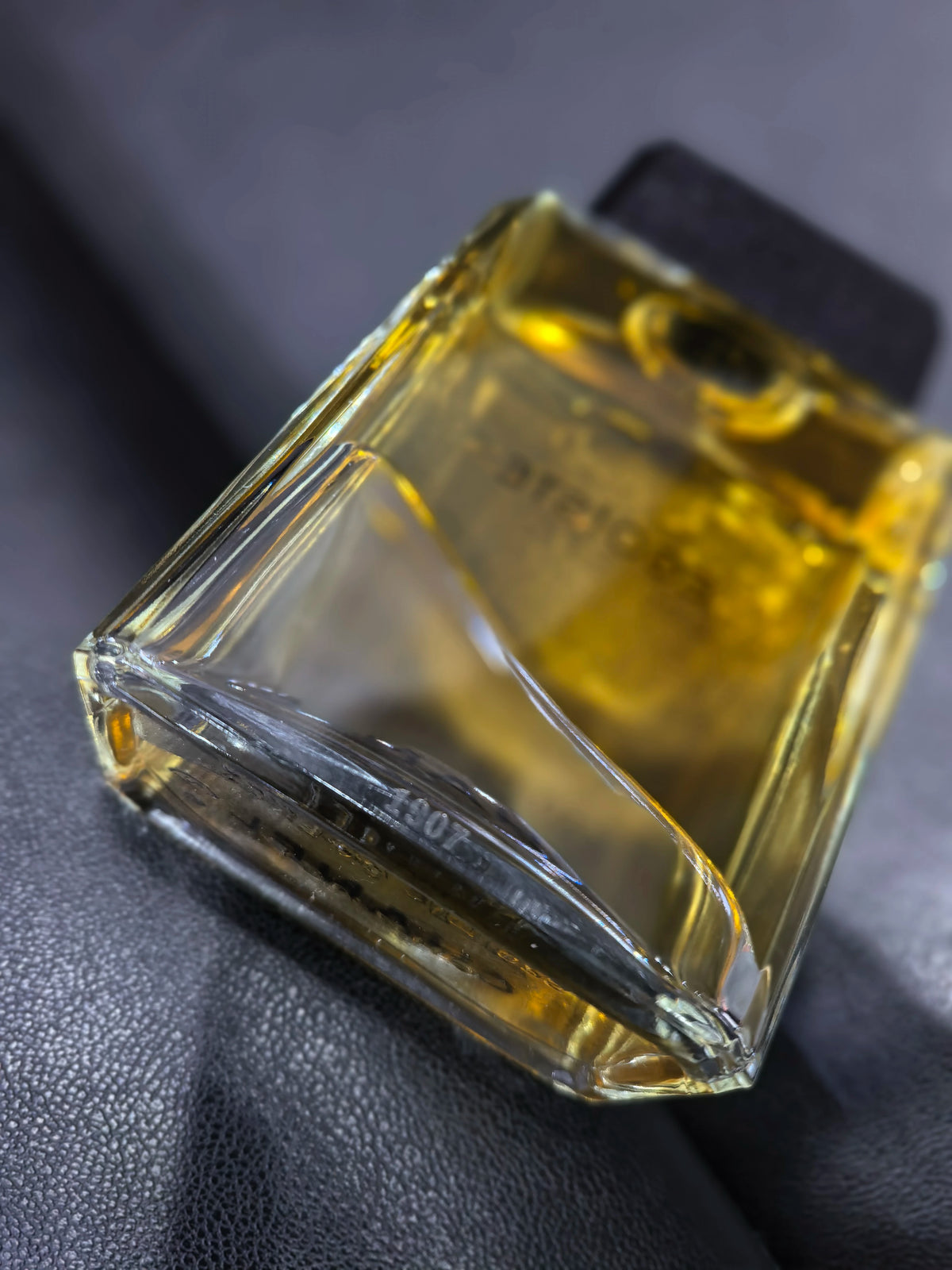210926-83 Chanel Egoiste EDT 250ml 8.5 oz
