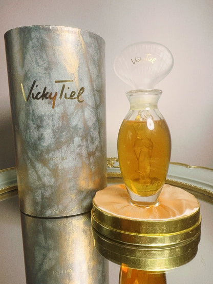 241025-22 Vicky Tiel 50ml 1.7oz Parfum