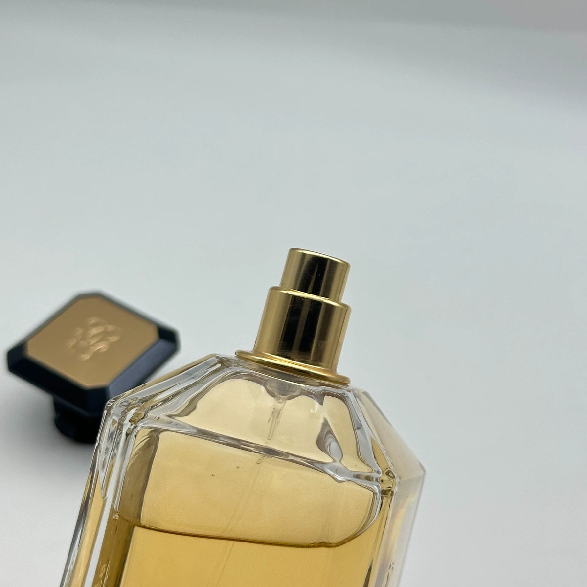 151026-169 Guerlain Art Salon Fan Night Orange Blossom 200ml 6.8 oz