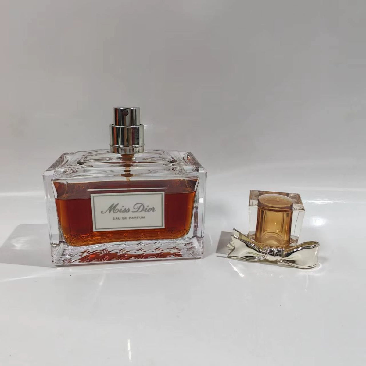 020926-512 Dior Miss