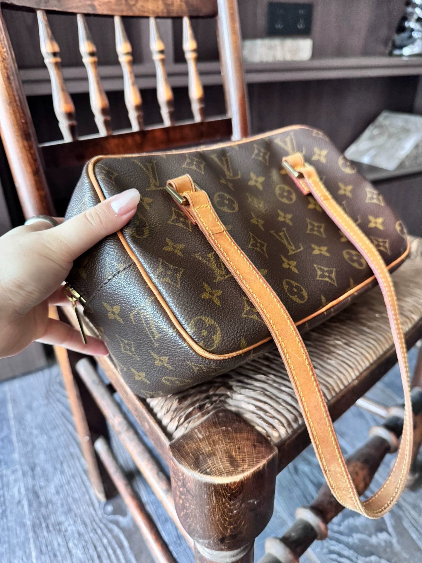 150626-bag-47 lv open smile handbag