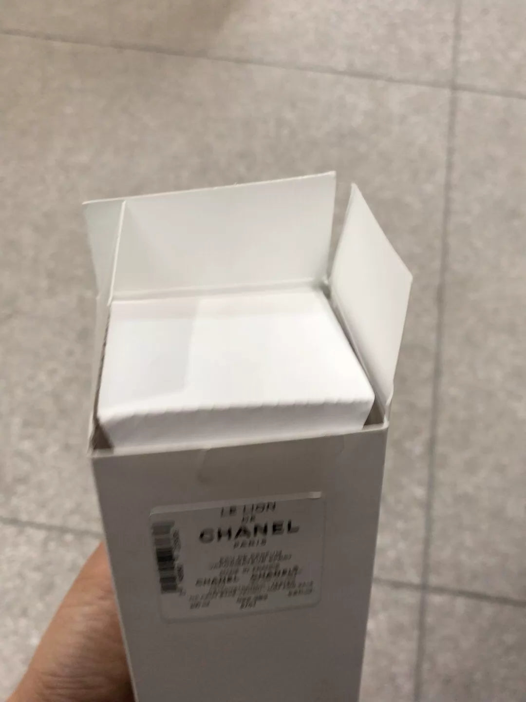 150726-95 Chanel Lion Parfum 200ml 6.8 oz