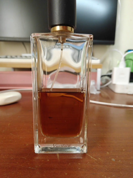 051026-77 Guerlain Old Edition White 75ml 2.5 oz
