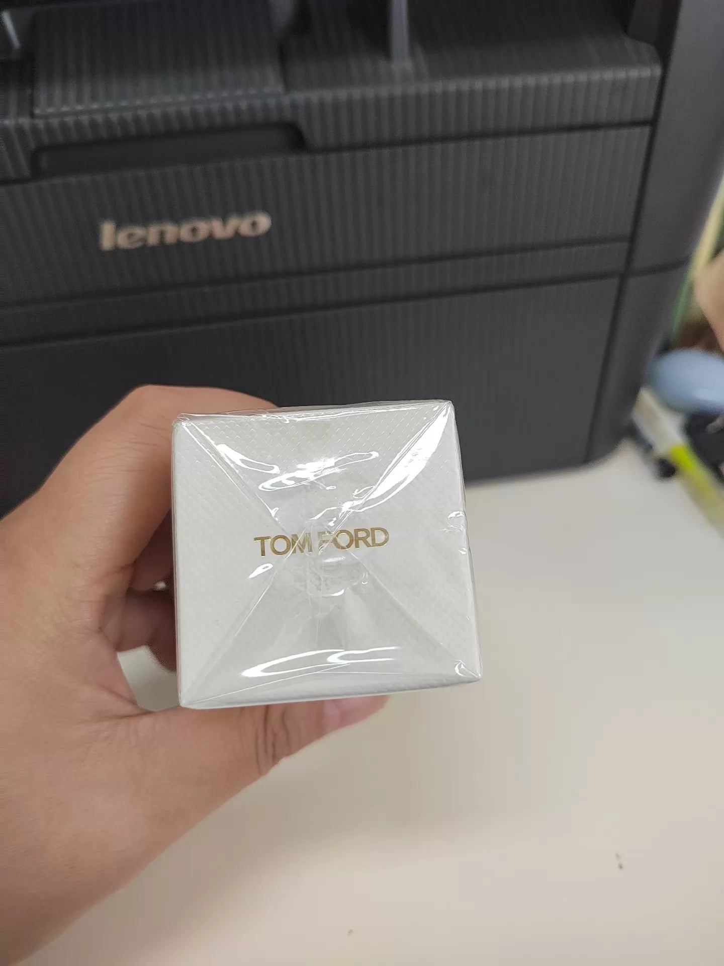 010926-122 Tom Ford Gilt Amber Hot EDP 50ml 1.7 oz