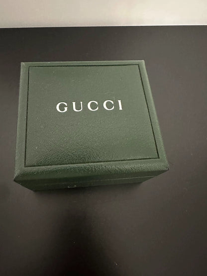 100926-98 Gucci vintage watch