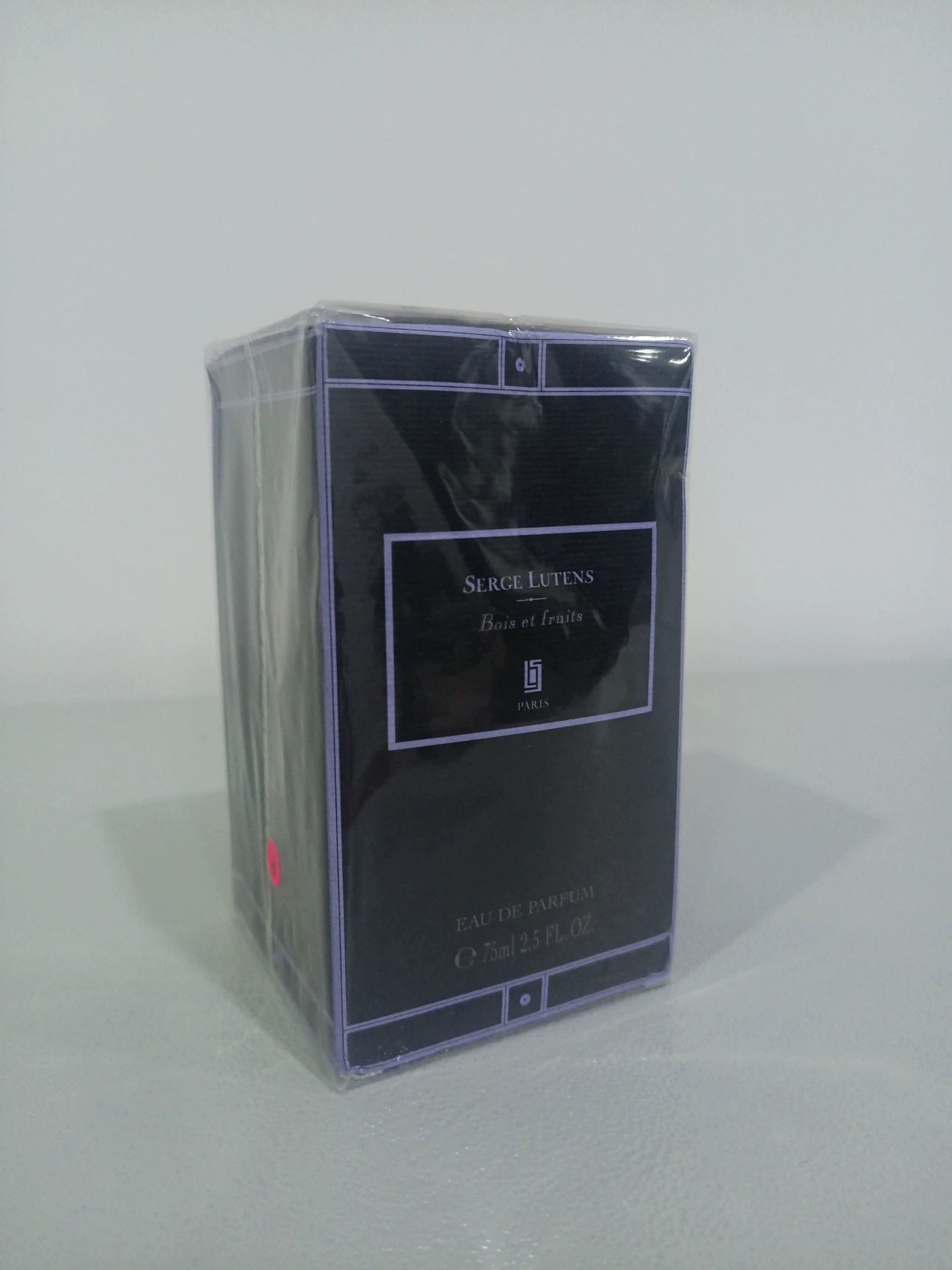 301225-85 Serge Lutens Eau de Parfum EDP 75ml 2.5oz