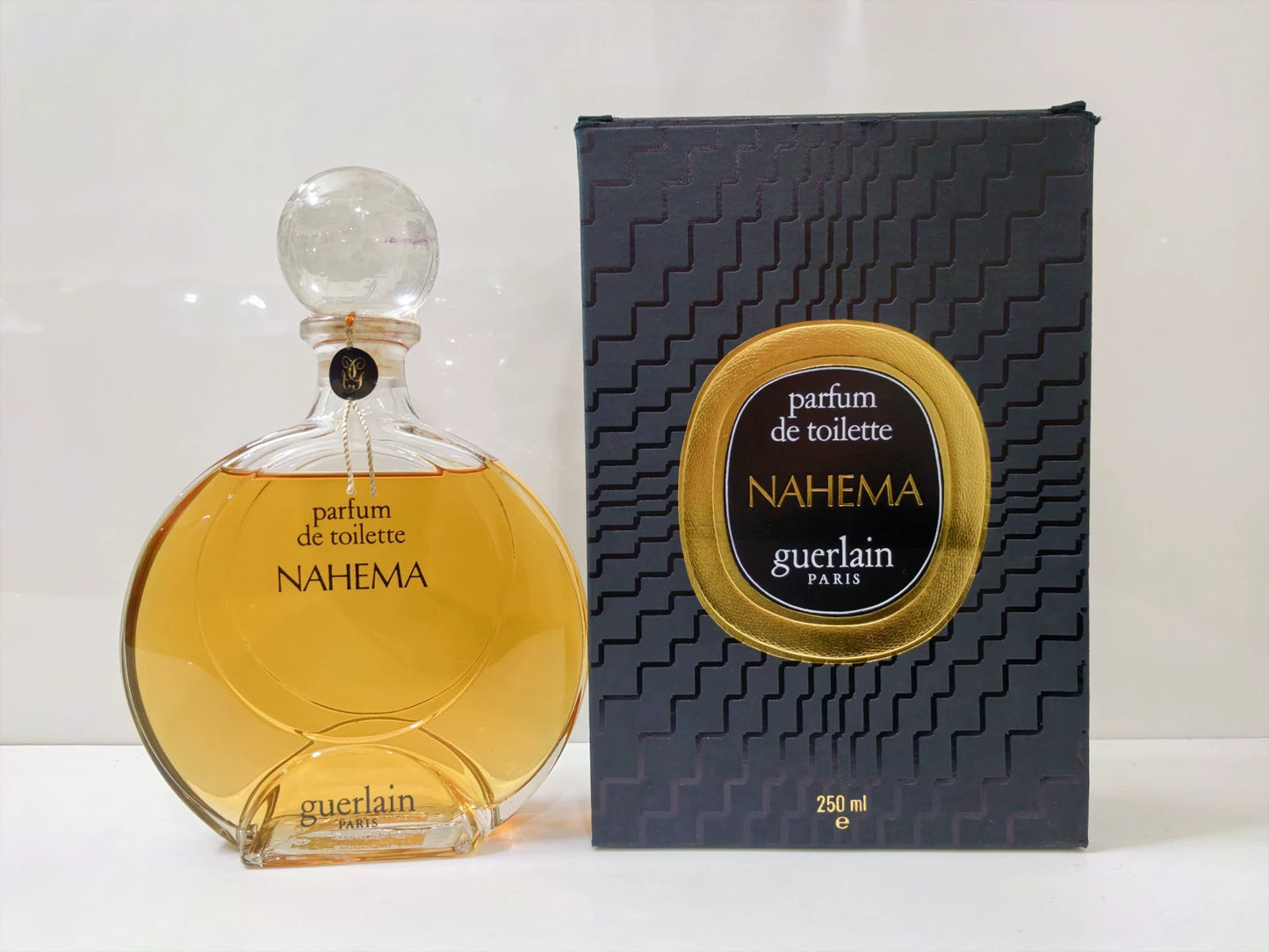 100826-97 Guerlain Nasima pdt 250ml 8.5 oz