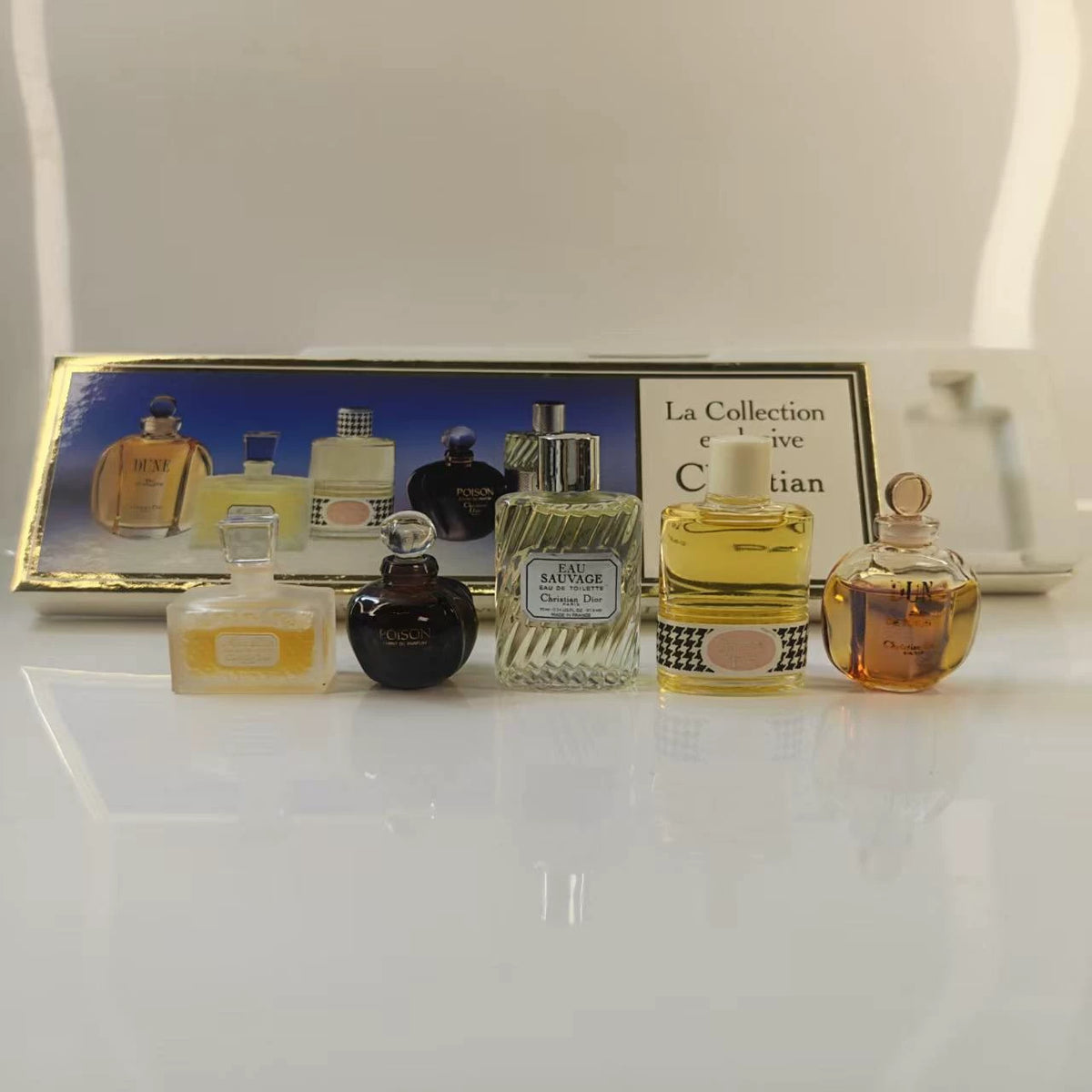 020926-568 Dior set box bottles