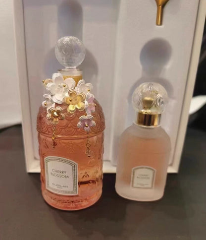300726-226 Guerlain Cherry Blossom Cherry Parfum
