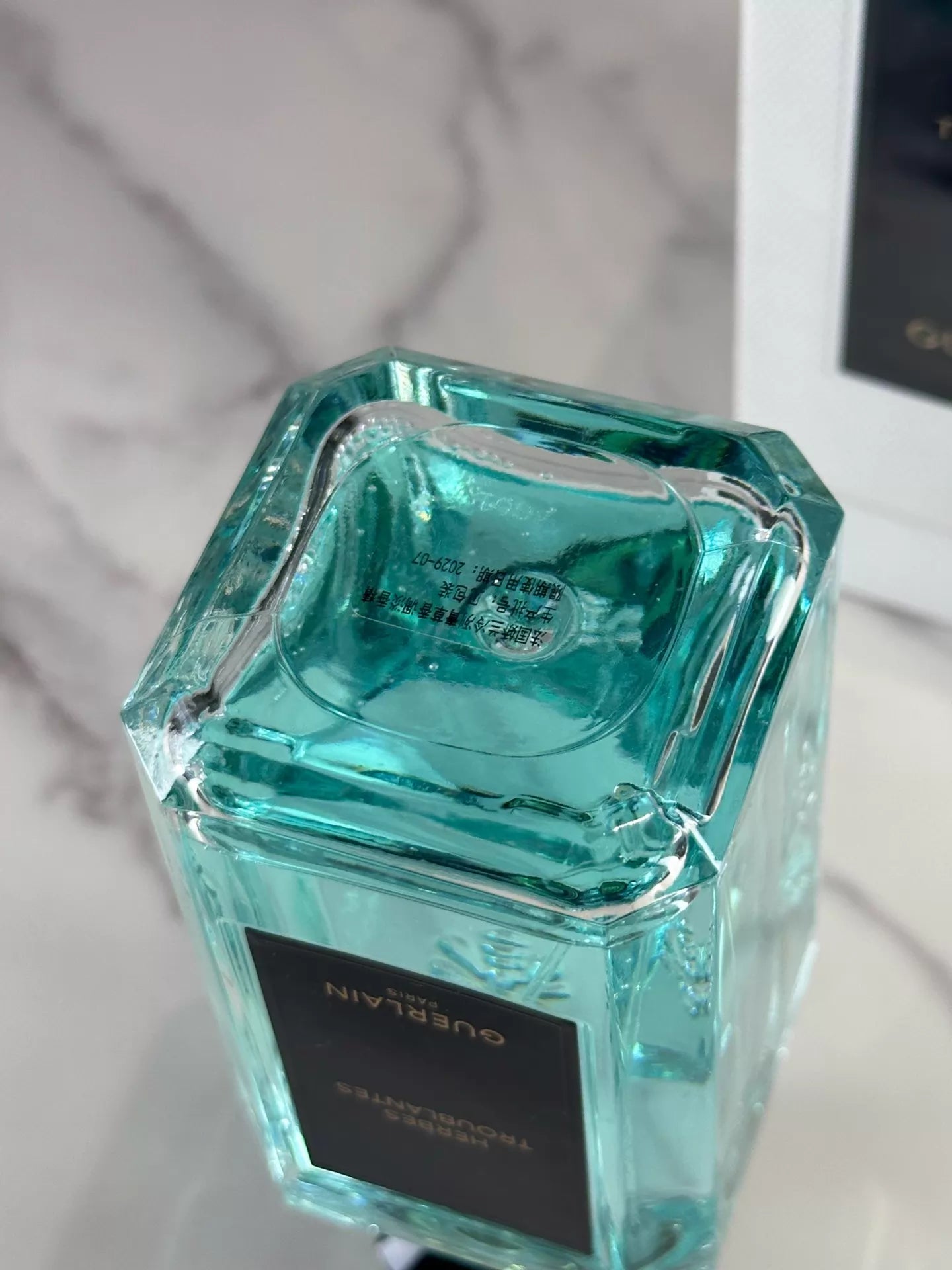 180526-2 Guerlain Cool Green Grass 200ml 6.8 oz