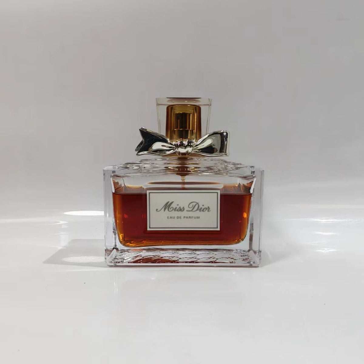 020926-512 Dior Miss