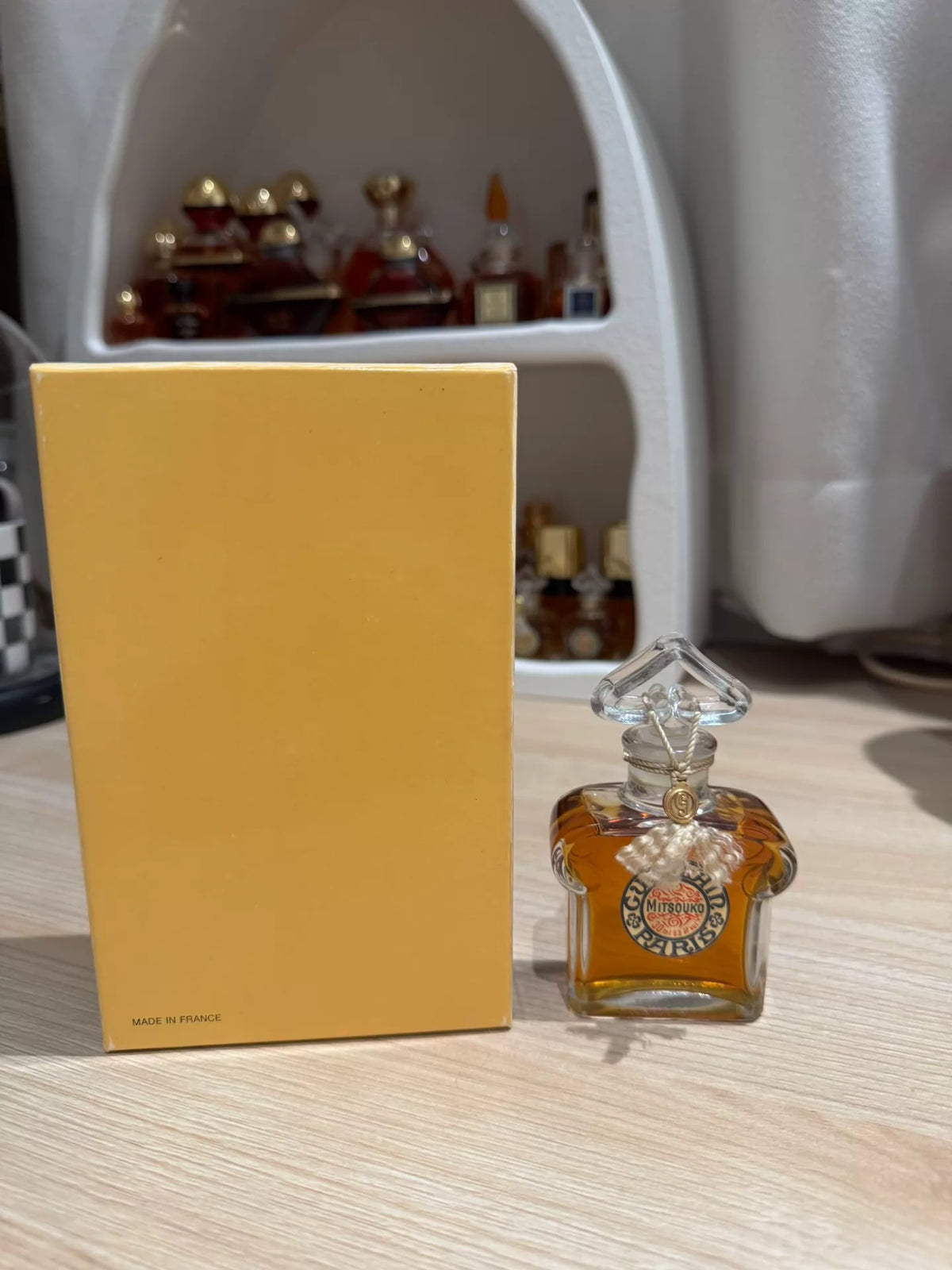 041026-48 Guerlain Lady Butterfly Parfum 30ml 1 oz