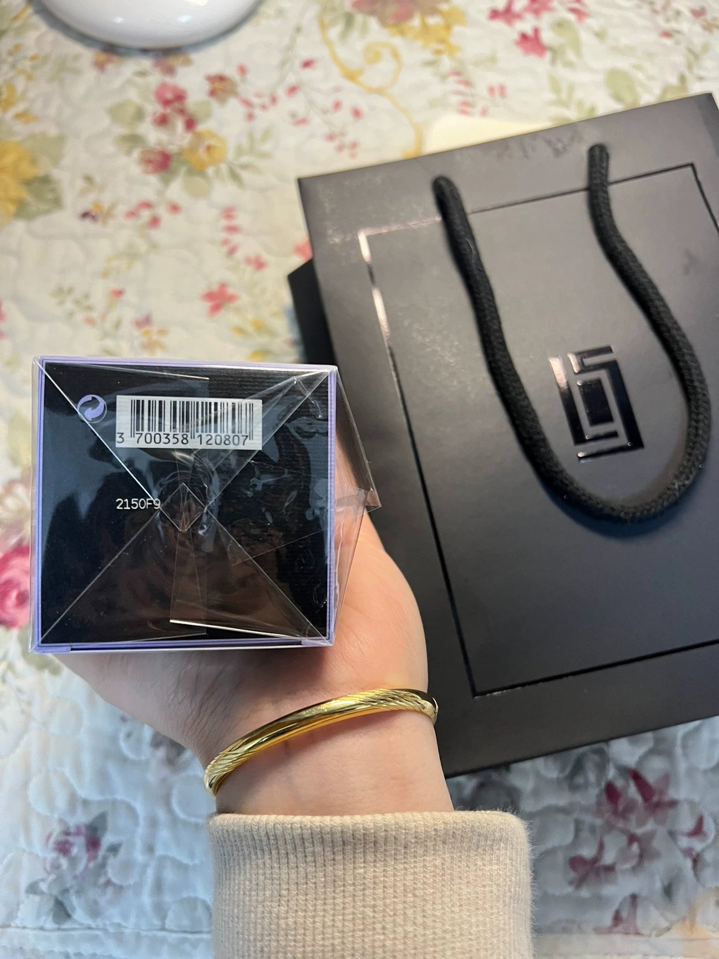 111125-10 Serge Lutens Eau de Parfum EDP 74ml 2.5oz