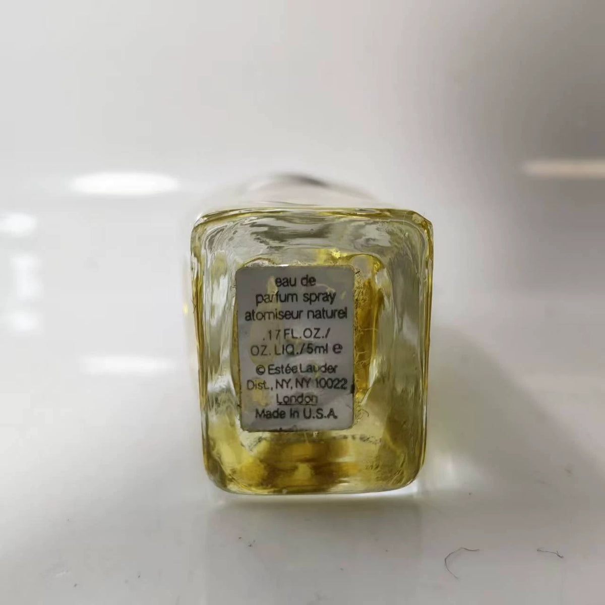 020926-341 Estee Lauder sparkling