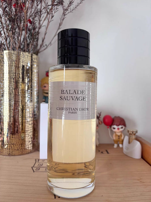 020326-42 Dior Walking in Wilderness 450ml  15.2oz