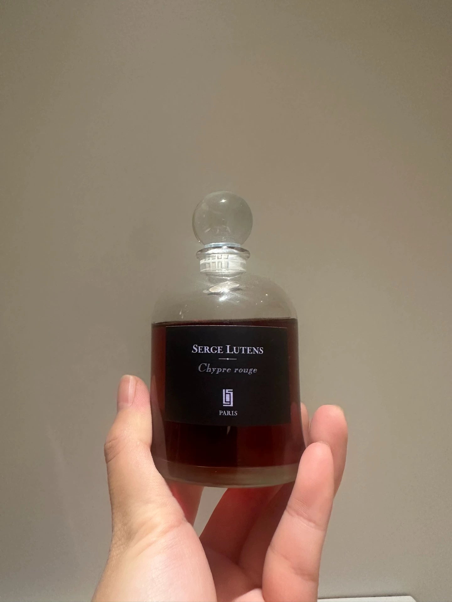 050926-40 Serge Lutens red moss