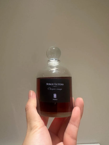 050926-40 Serge Lutens red moss
